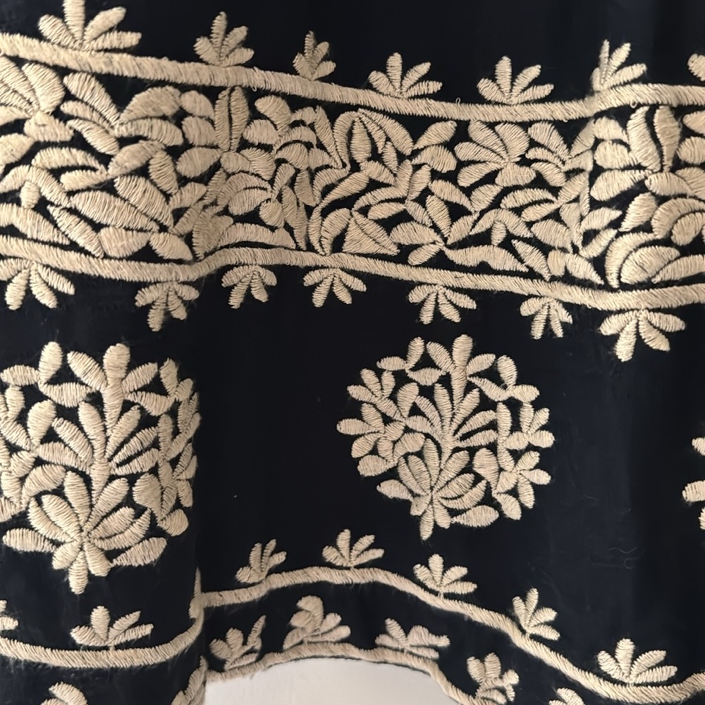 Anthropologie Elegant Black and White Embroidered Dress - Picture 4 of 6